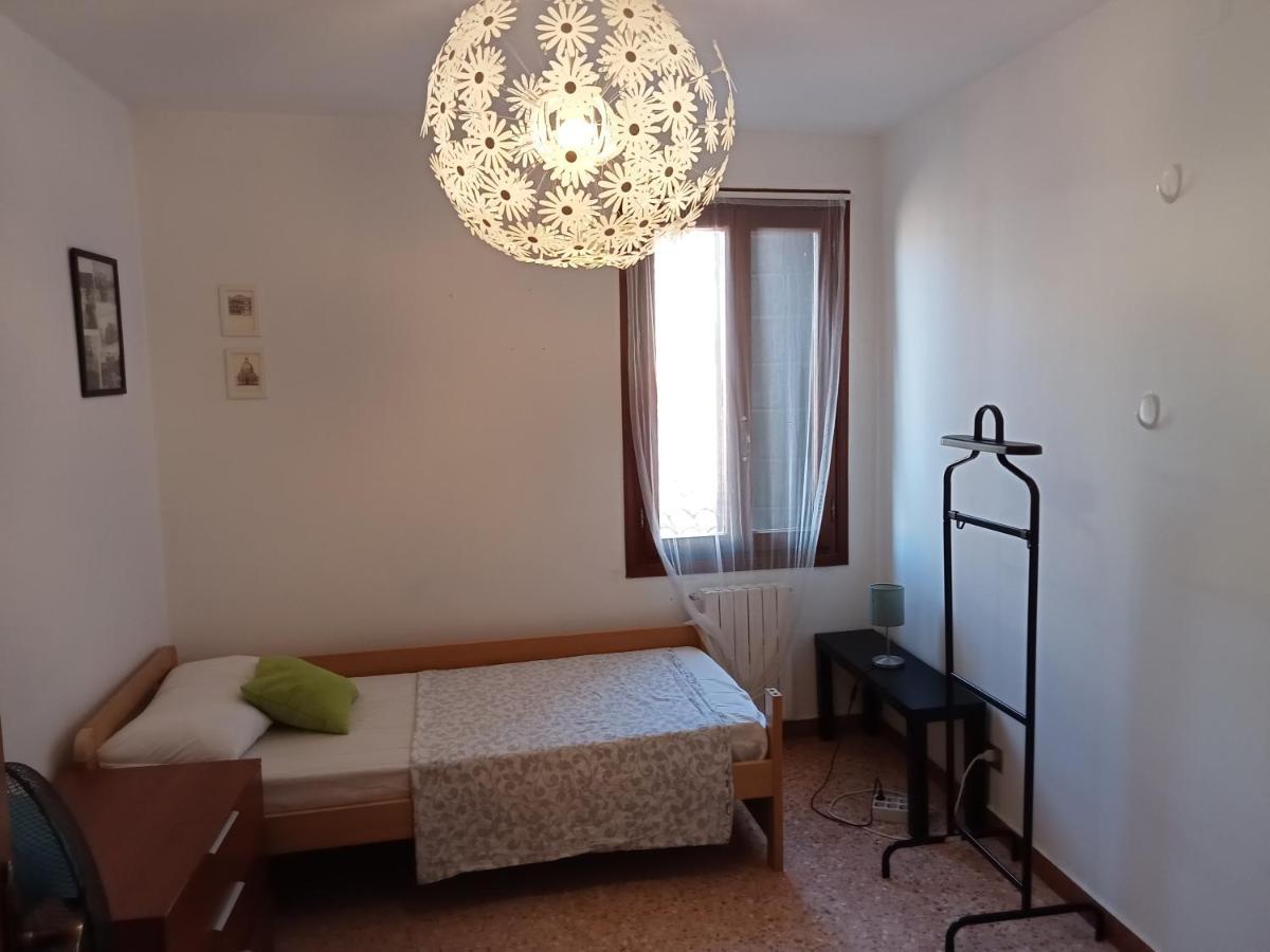 Hotel Two Steps From Rialto Venezia Esterno foto