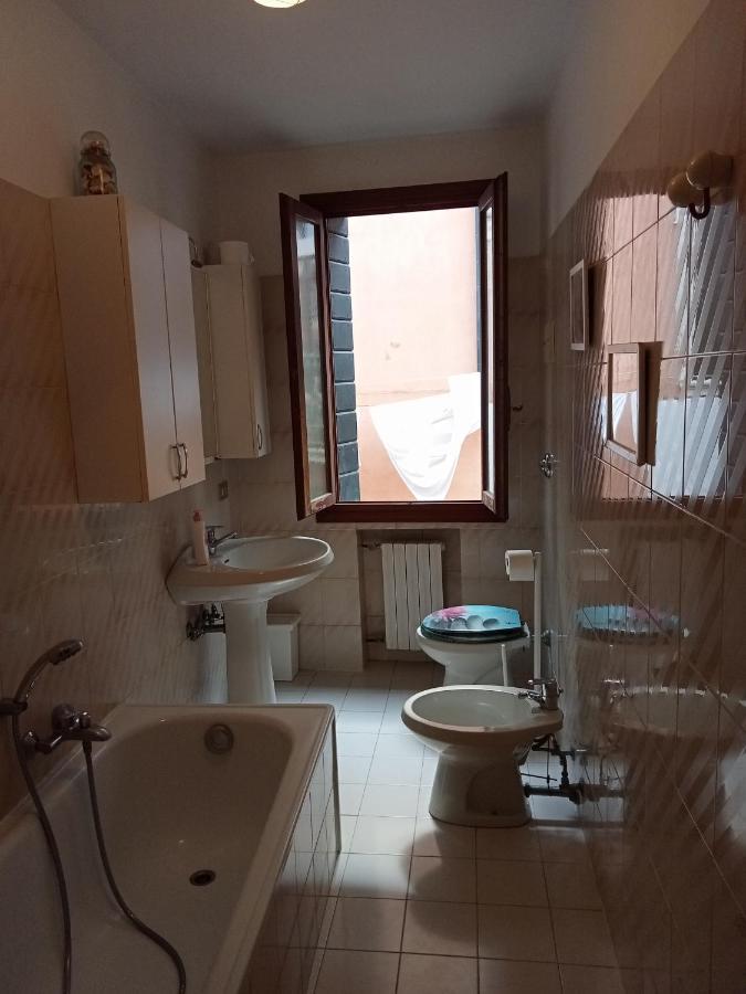 Hotel Two Steps From Rialto Venezia Esterno foto