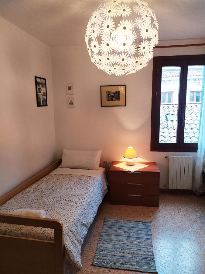 Hotel Two Steps From Rialto Venezia Esterno foto