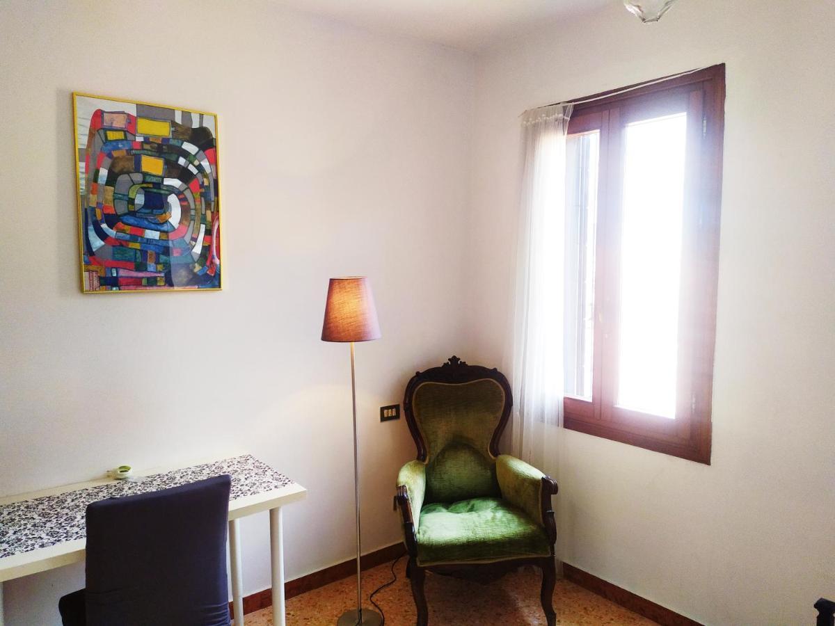 Hotel Two Steps From Rialto Venezia Esterno foto